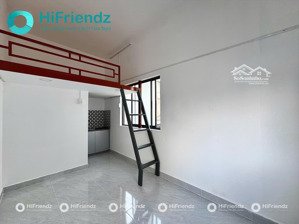 phòng trọ có gác, cửa sổ trời đối diện vincom nguyễn xí - đi đến gtvt, hutech, ftu, uef cực gần