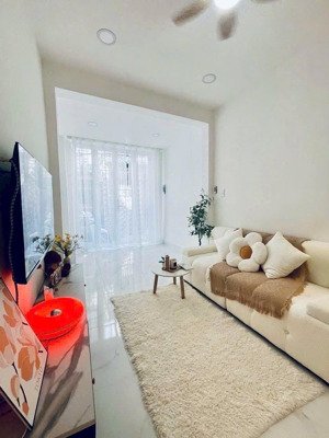 nhà riêng, mới xây, full nội thất phường tân kiểng, quận 7 .hẻm 2.5m :khu dân cư an ninh,