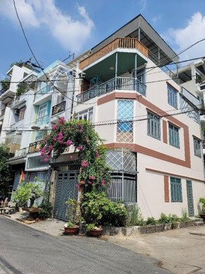 bán nhà 3 tầng- căn góc hẻm xe tải- hà huy giáp- gần nguyễn oanh gò vấp- giá tốt hiếm cần bán gấp