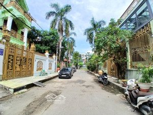 biệt thự 4 tầng 10x17,5m2 đường rộng 10m khu víp, bình lợi, bình thạnh