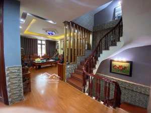 mặt phố mậu lương kinh doanh siêu đỉnh vỉa hè rộng ô tô tránh nhà 4 tầng siêu đẹp