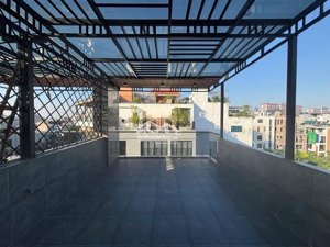 vị trí đẹp nhất khu tđc ngọc thuỵ lô góc 2 mặt thoáng nhà 7 tầng thang máy sẵn ở đón tết