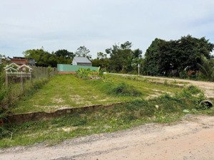 bán gấp lô đất 200m2 giá 220tr ngay kcn phước đông, tây ninh