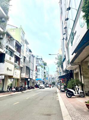 Hẻm XH 8m Nguyễn Thiện Thuật Quận 3, 5 Tầng, 4Pn, 155m2 DTsd, Ở ngay/cho thuê, nhỉnh 8 Tỷ