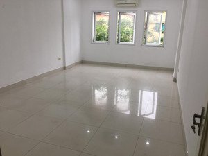 cho thuê văn phòng 30m2-35m2 phường đống đa: 