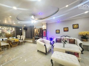 bán gấp trong tuần - bán nhà hoa sữa 134m² 5 tầng - 42 tỷ