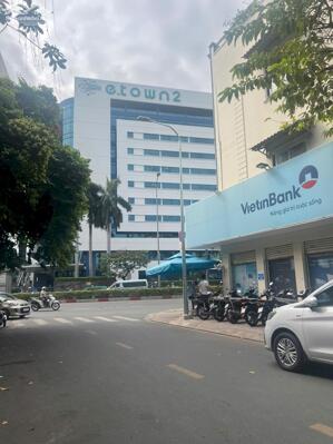 Vị trí Kd tuyệt vời, gần nhà ga T3 Hoàng Hoa Thám_Cộng Hòa, hẻm 8m thông, 3Pn, 65m2 DTsd, 6.x Tỷ