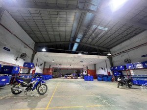 cho thuê kho xưởng 1000m2 đường lũy bán bích, gần đầm sen