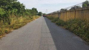 chính chủ cần bán lô đất 2224m2, thổ cư 500m2 đối diện khu t30, xã phạm văn cội