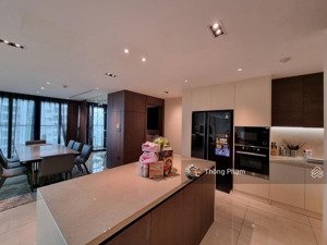 bán căn hộ 372m2, giá thỏa thuận, 4pn, 3wc, thiết kế 2 tầng