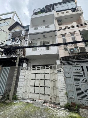 gấp bán nhà hẻm vip võ văn tần q.3 dt: 4 x 18.5m , 3 lầu - ở kd đều được