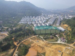 chính chủ cần bán lô góc tại quần thể nghỉ dưỡng đẹp nhất hòa lạc