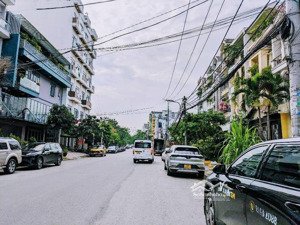 50m2- shr- 4 tỷ 999- mặt tiền kd cao thị chính- sân đậu ô tô thoải mái