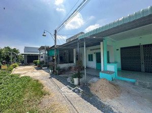 hàng ngộp kín, 6x25 ngay đức hòa đông, giá chủ chốt chỉ có 920 triệu, rẻ bèo nhèo, full thổ cư