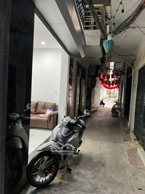 đội cấn ba đình mặt ngõ kd ô tô đỗ cửa 3 bước ra phố- 30m2 * 11,5 tỷ