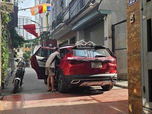 hàng hiếm - xuân đỉnh - 50m - 5 tầng - mt 6m - ô tô vào nhà - kinh doanh đỉnh .