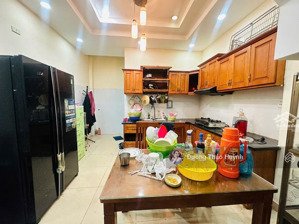 nhà đẹp 3 tầng khu vip hoàng diệu2 4pn 4wc đường 8m nhựa - hoàn công chuẩn chỉ 7 tỷ hơn - có tl