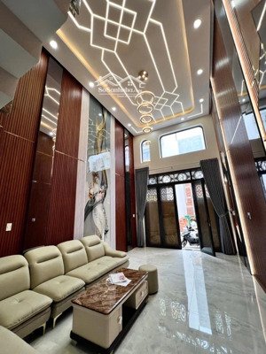 nhà mới tới ở liền,ngay hẻm xe tải lê văn quới.bình tân.hẻm thông tứ tung.gia 6tỷ(tl)