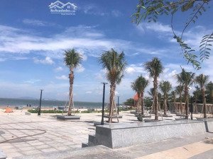 đất mặt tiền hùng vương tt. long hải, long điền brvt 