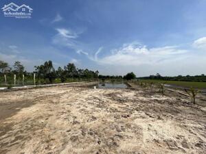 2000m2 đất vườn giá 2tr/m2 thương lượng tại thị trấn Bến Lức