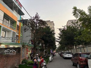 lô đất đấu giá rất hiếm giữa trung tâm đô thị sài đồng sôi động - sầm uất - vô vàn tiện ích