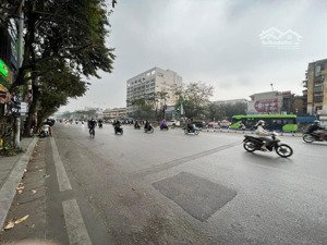 mặt phố giải phóng, giá 7.5 tỷ /lô góc. kd sầm uất, nhà 5t: 