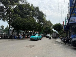 bán nhà mặt tiền nguyễn đức thuận ngay ga t3 tân sơn nhất