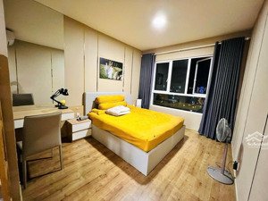 cần bán gấp căn hộ krista 2pn 2wc căn góc giá 5.850 tỷ lh: nhung