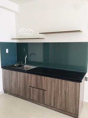 căn góc esto 2pn 2wc tầng cao view thoáng sổ hồng mới 3.05 tỷ