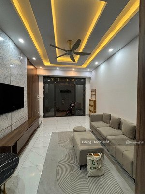 siêu phẩm lô góc 2 mặt thoáng - trung tâm việt hưng - full nội thất xịn - bước chân ra phố hoa lâm