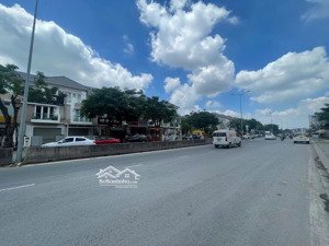 bán đất & nhà xưởng 10.000m2 mặt tiền trần đại nghĩa bình chánh