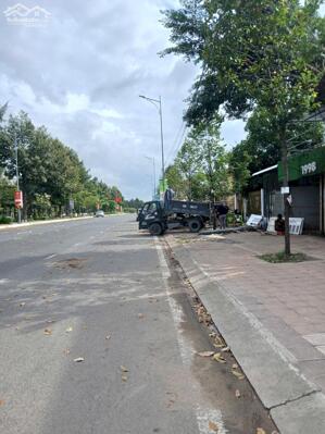 Cho thuê nhà trệt mặt tiền đường sông hậu