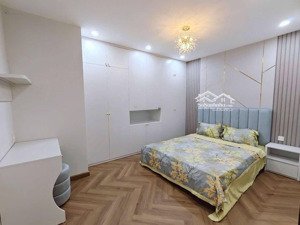 cho thuê căn 4 ngủ full đồ tại park hill