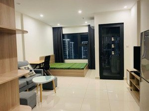 chính chủ bán căn studio 2,8 tỷ toà s203 full nội thất đẹp.