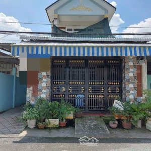 nhà 1 trệt 1 lầu và 5 phòng trọ đang kinh doanh tại bình chánh, tphcm