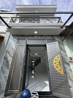 phạm thế hiển, phường 6, quận 8 - 40m2 4pn 4wc, 2 mặt tiền trước sau