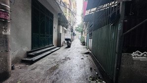 bán nhà cũ lô góc cầu diễn 160m², ô tô vào nhà, gần ga tàu điện, mặt tiền 8m xây ccmn, 25.6 tỷ tl