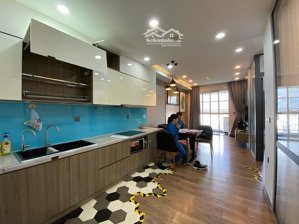 bán căn the botanica 2pn 1wc tầng cao y hình giá 4.5 tỷ sẵn hđ thuê 15.5 triệu 57m2