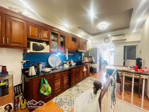 bán nhà 60m2 x 3 tầng, mt 4m, 2 mặt phố, gần chợ nghĩa tân, khu phố sầm uất nhất nghĩa tân