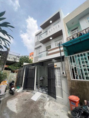 /-rose 70 triệu nhận đủ
bán nhà mới 100% hẻm 5m 109 bình trị đông, bình trị đông ( q bình tân cũ) g