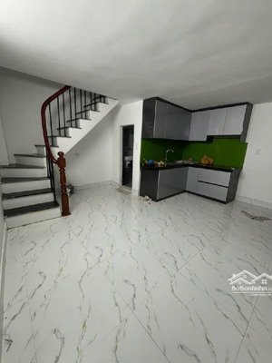 siêu phẩm nhà đẹp giá rẻ. bán nhà ngõ phố kim ngưu dt 24m2, mt 4,6m, 3 tầng. giá 3,6 tỷ