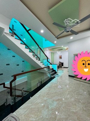 bán nhà mặt tiền gần nguyễn văn luông , quận 6 , diện tích 153m , 3 tầng , đường 12m , giá 22.x tỷ