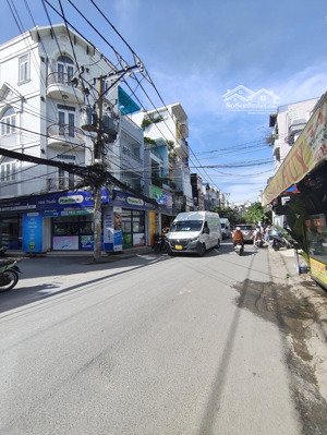 chủ gấp bán giảm 3 tỷ - bán đất tặng nhà 2 mặt tiền trước sau - 2 tầng 5pn -110m - 15,99 tỏi còn tl