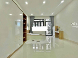 phòng đẹp 45m² thang máy full nội thất giá ưu đãi 6 triệu