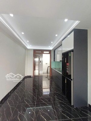 bán nhà mới 45m² dương văn bé, 6 tầng, gara, thang máy nhập khẩu, vị trí đẹp