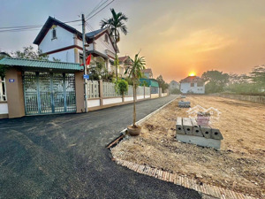 lô đất 100m2 mặt tiền 8.6m vị trí đẹp hiếm có tại hoà lạc phù hợp xây dãy trọ dòng tiền