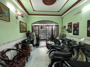 nhà ngay công viên làng hoa hẻm 7m lê văn thọ p8 đúc 2 lầu