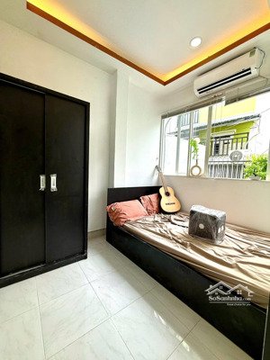 2pn riêng full nội thất ban công cửa sổ bờ kè trường sa giáp quận 1 giá rẻ