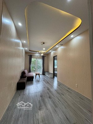bán căn hộ tầng 2 chung cư nesthome 2pn , công viên cây xanh và khu vui chơi cho trẻ em