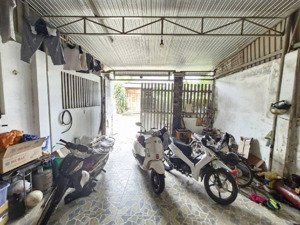 bán nhà cấp 4 đình phong phú, quận 9 giá 4 tỷ